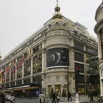 Bright Studio In Paris Centre