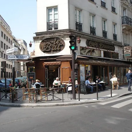 Bright Studio In Centre Parigi
