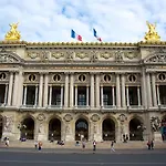 Bright Studio In Paris Centre