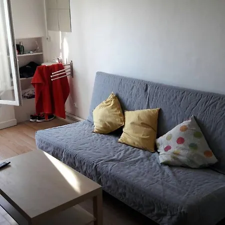 Bright Studio In Centre *